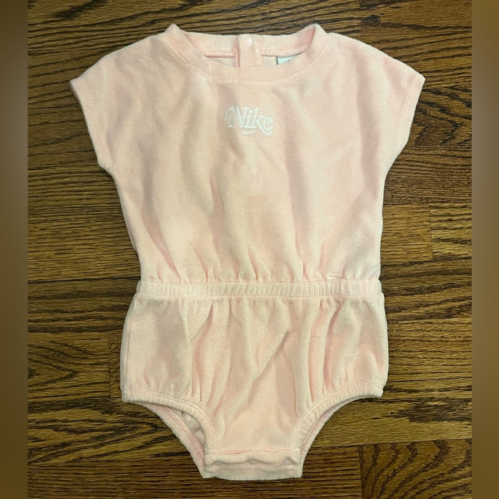 Nike Baby Light Pink Terry One-Piece Bodysuit - Baby Girl 18M